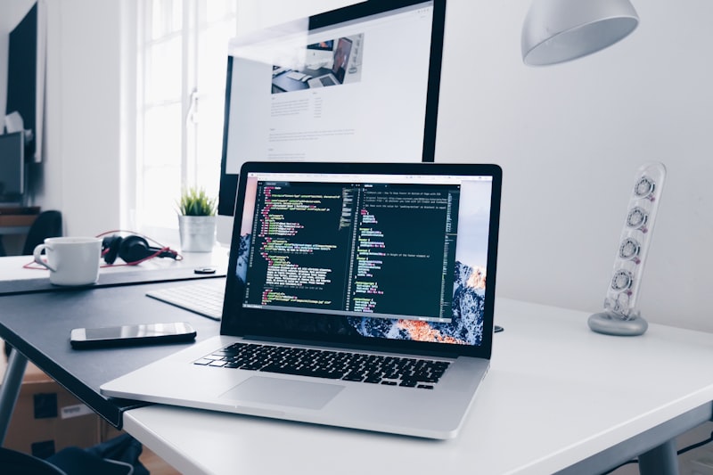 Desenvolvimento de Software • Criar Software Sob Medida